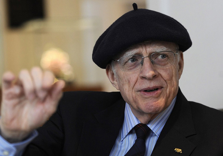 Walter Alvarez
